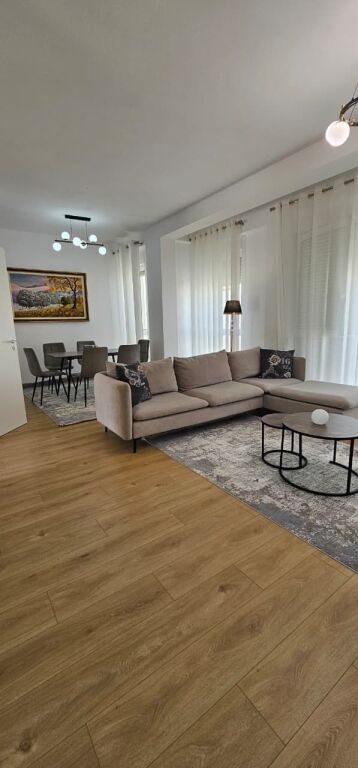 🏡 JEPET ME QIRA | VILË – REZIDENCA ABA