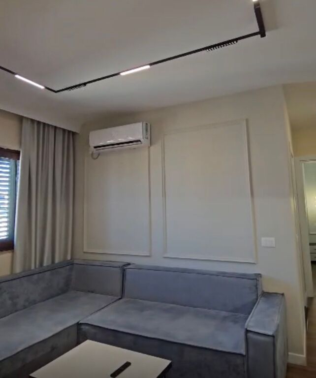 Apartment 1+1 at Komuna e Parisit!