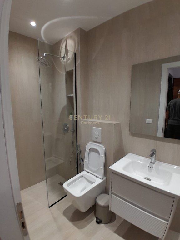 AFFITTIAMO APPARTAMENTO 1+1 A 21-DHJETORI !! /Mese 70.000 Lek /Mese