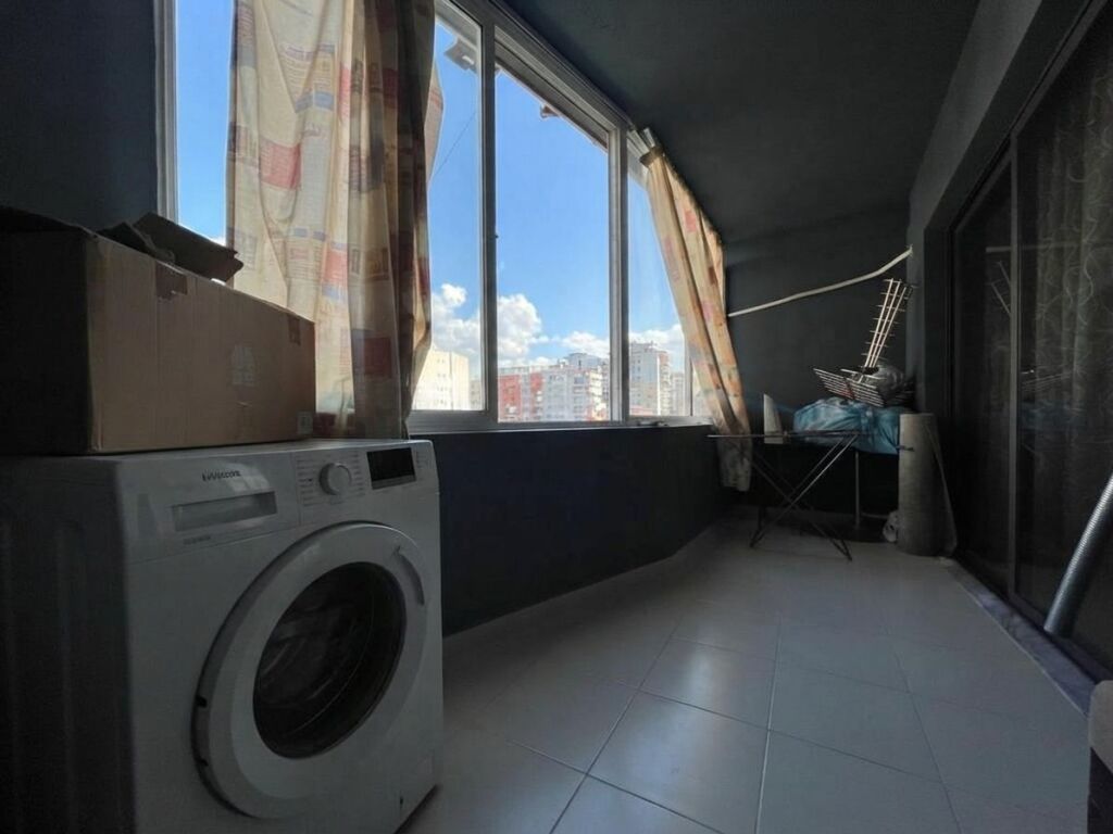 Shitet, Apartament 1+1 , Unaza e Re, Tirane .