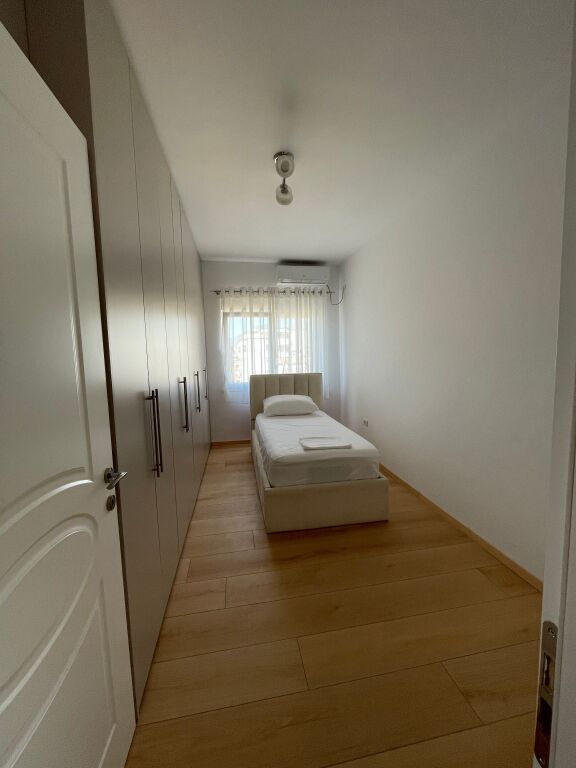 Qera, Apartament 2+1+2, Rruga e Elbasanit