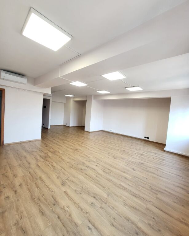 🏢 JEPET ZYRË ME QIRA – QENDËR