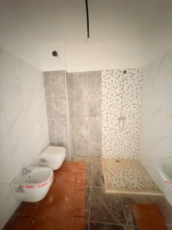SHITET APARTAMENT 2+1 RRUGA E PORTIT, DURRES