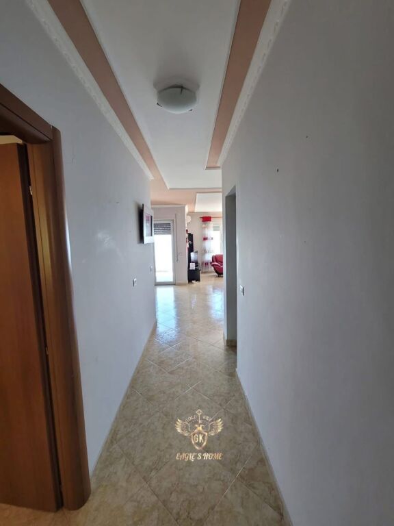 SHITET APARTAMENT 2+1+2+BALLKON ME PAMJE DETI CURRILA DURRES