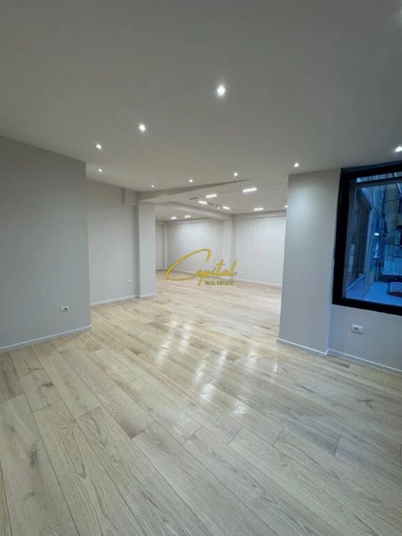 LOCALE COMMERCIALE IN AFFITTO 80 M2 PORCELLANA 70.000 LEKE