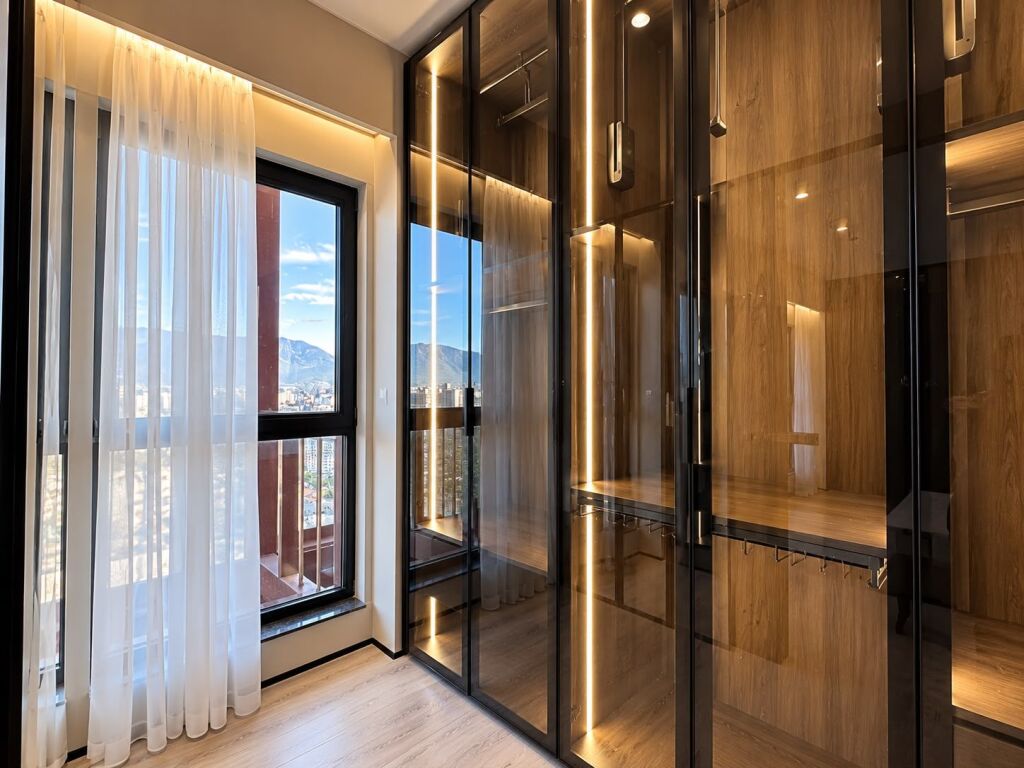 Qera 2+1 + parkim Lux Garden Building, tirane