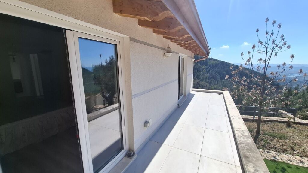 Villa &amp; Land for sale in Dajt