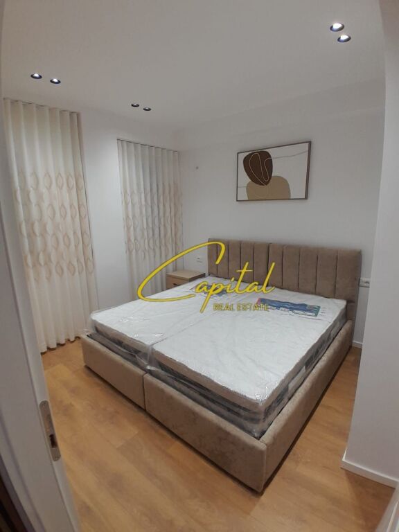 APARTAMENT ME QIRA 1+1 21 DHJETORI 70.000 LEKE