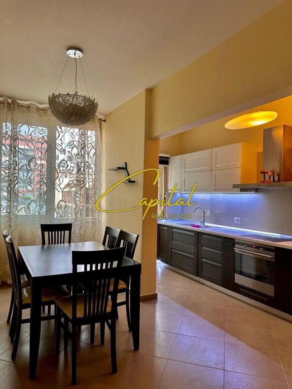 VENDESI APPARTAMENTO 2+1+2 ASTIR 16.500.000 LEKE