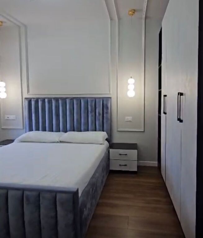 Apartment 1+1 at Komuna e Parisit!