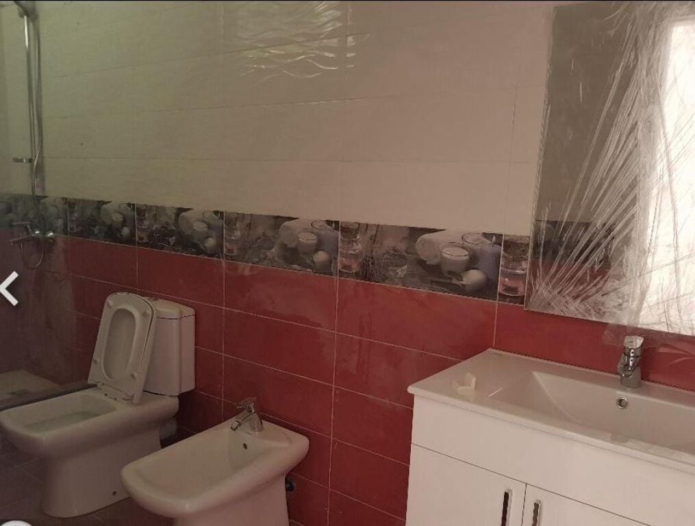 Affitto | Apartament 3 + 1 + 3 | Rruga Peti | 1000 €/mese
