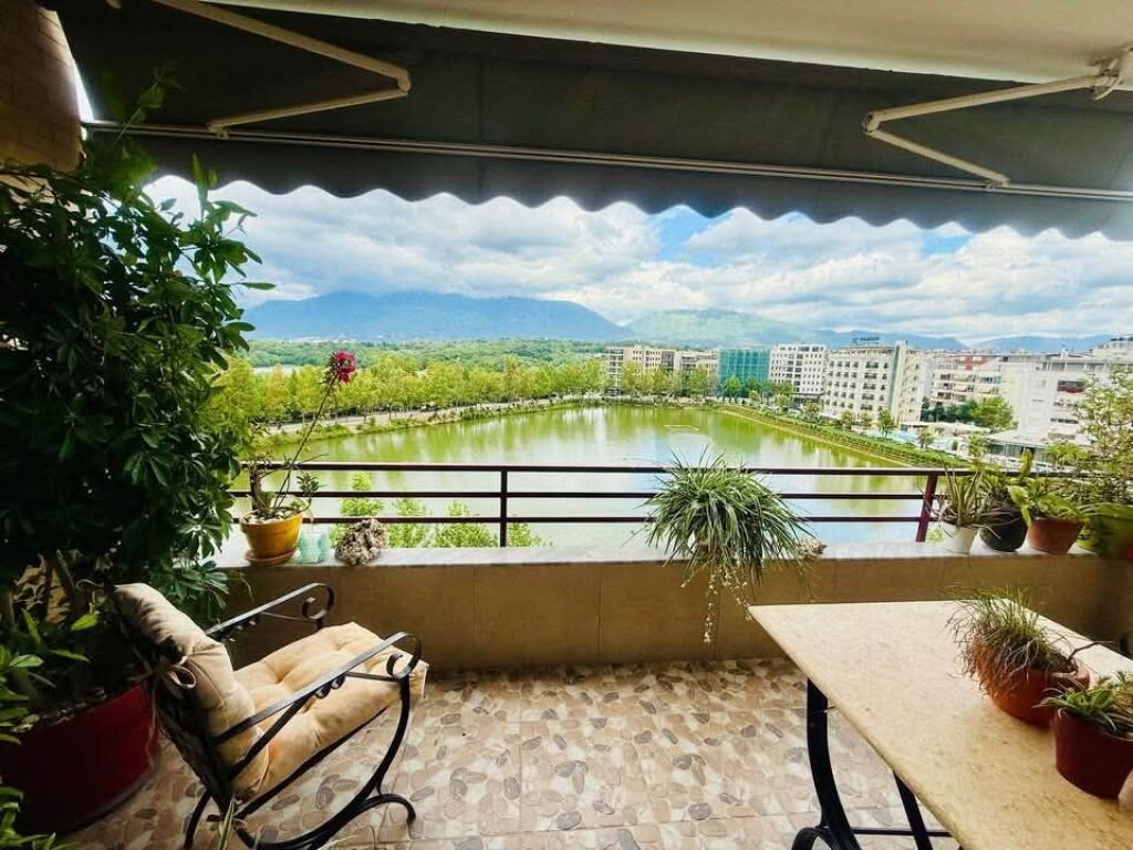 APPARTAMENTO DI LUSSO IN AFFITTO 2+1+3 balconi - LAGO ASCIUTTO, TIRANA