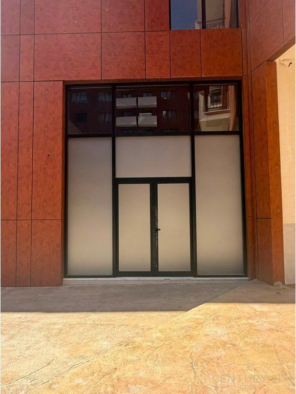 Urban Gate, shop for sale – Astir