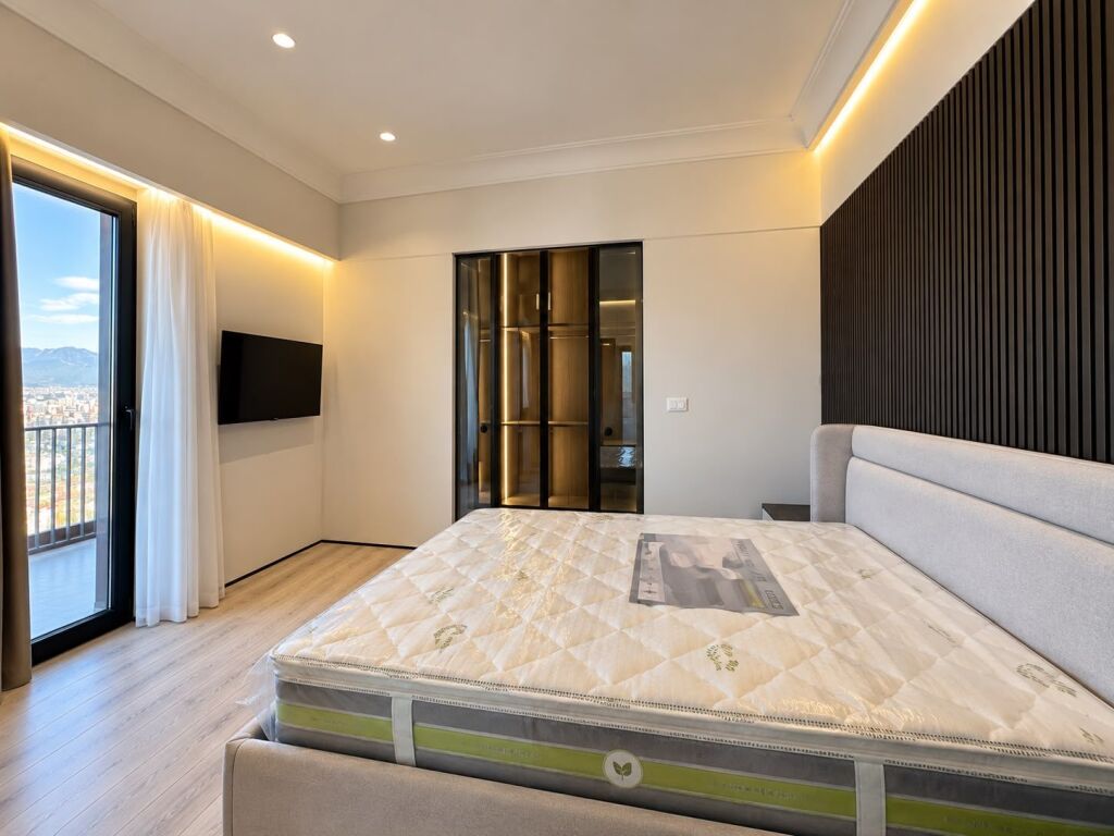 Qera 2+1 + parkim Lux Garden Building, tirane