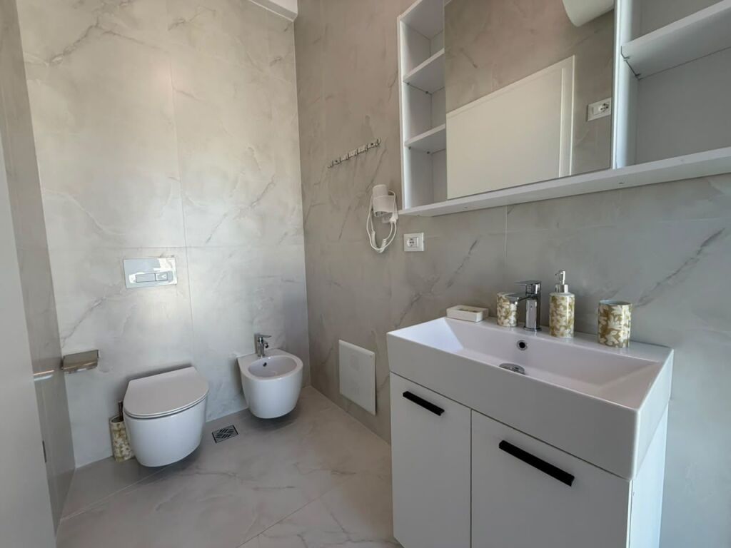 Villa su 3 piani in affitto presso Residenca Aba a Sauk.