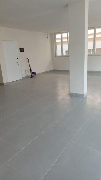Ufficio in Affitto al Nuovo Boulevard (ID BZ21055) Tirana
