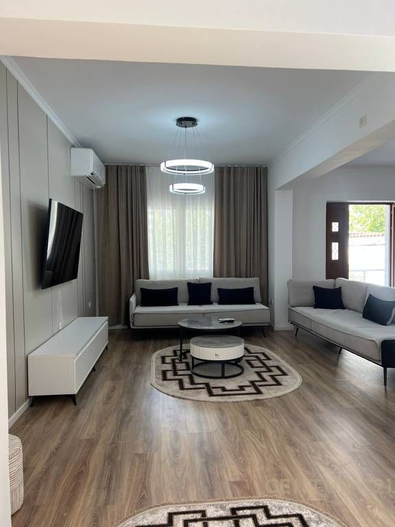 Appartamento 2+1 + parcheggio in affitto in una villa privata a Don Bosko. 800 € /Mese