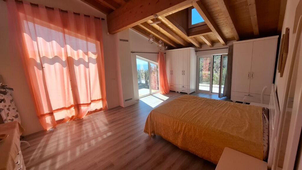 Villa &amp; Land for sale in Dajt