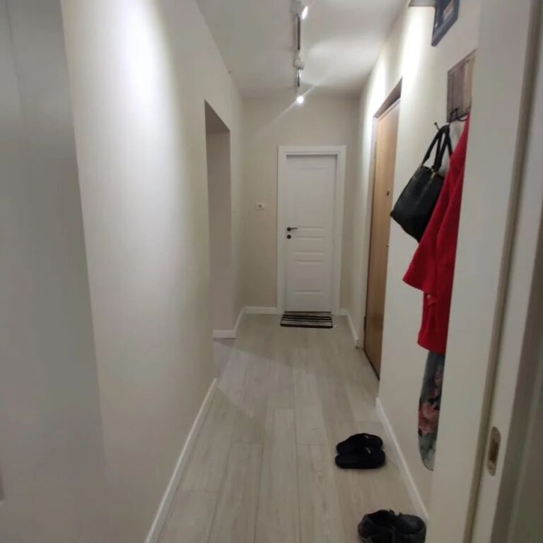 UFFICIO IN AFFITTO 112 M2 VIA KAVAJES 80.000 LEKE