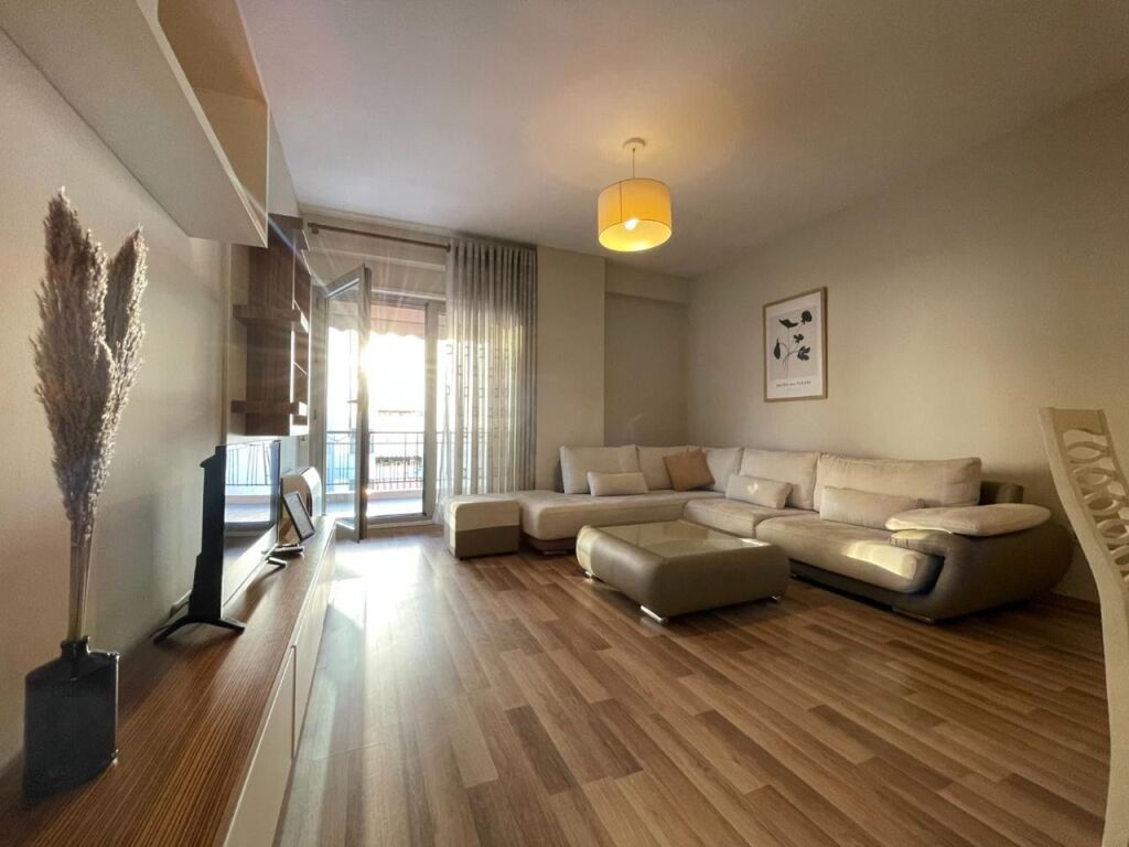 Apartment 1+1 me qira tek Delijorgji!