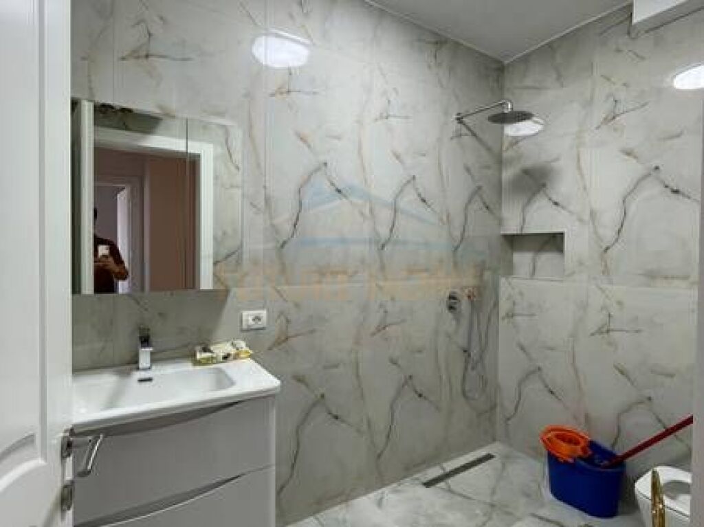 Rent, Apartment 2+1+2, Elbasanit Street.
