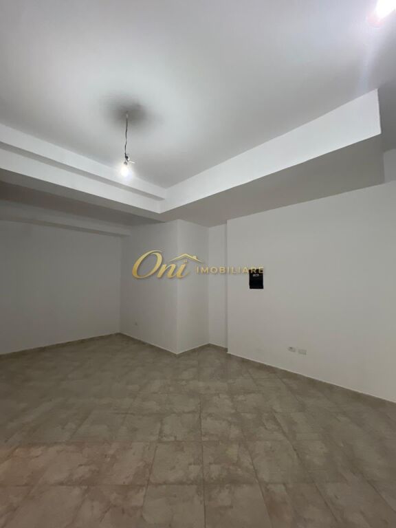 21 DHJETORI SHITET DYQAN 50M2