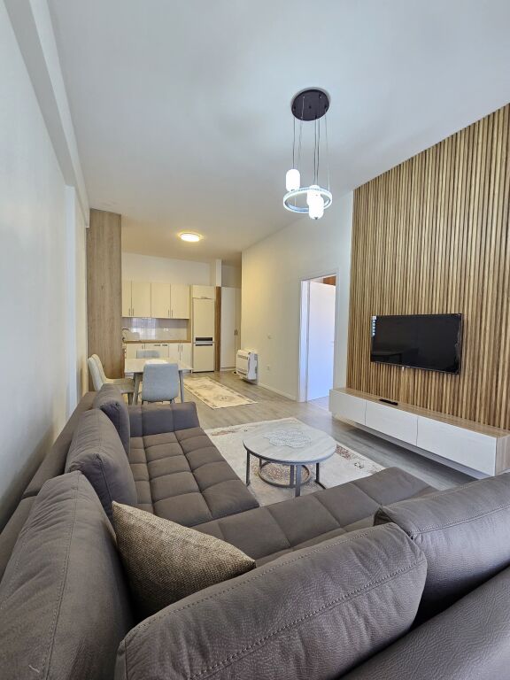 AURA Complex -LAPRAKË Apartment 1+1 newly renovated for rent, with modern furniture and comfortable conditions, ideal for a couple. Price 60,000 leke