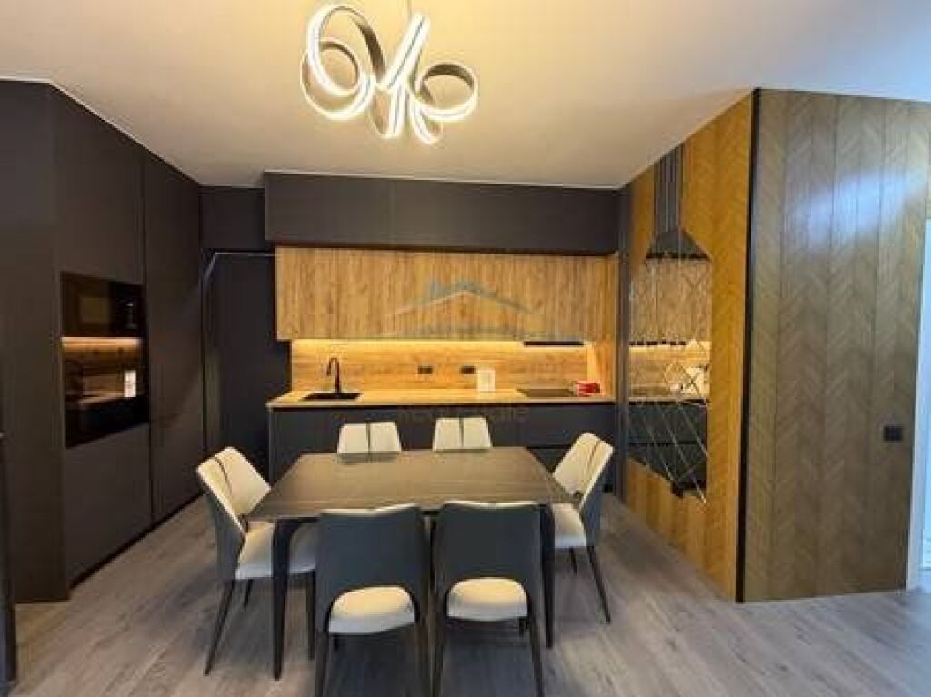 Rent, Apartment 2+1+2, Elbasanit Street, Tirana.