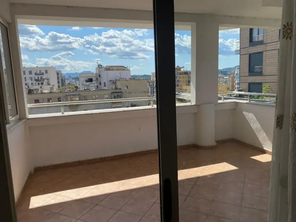 Affitto | Apartament 1 + 1 | Pazari i Ri | 600 €/mese