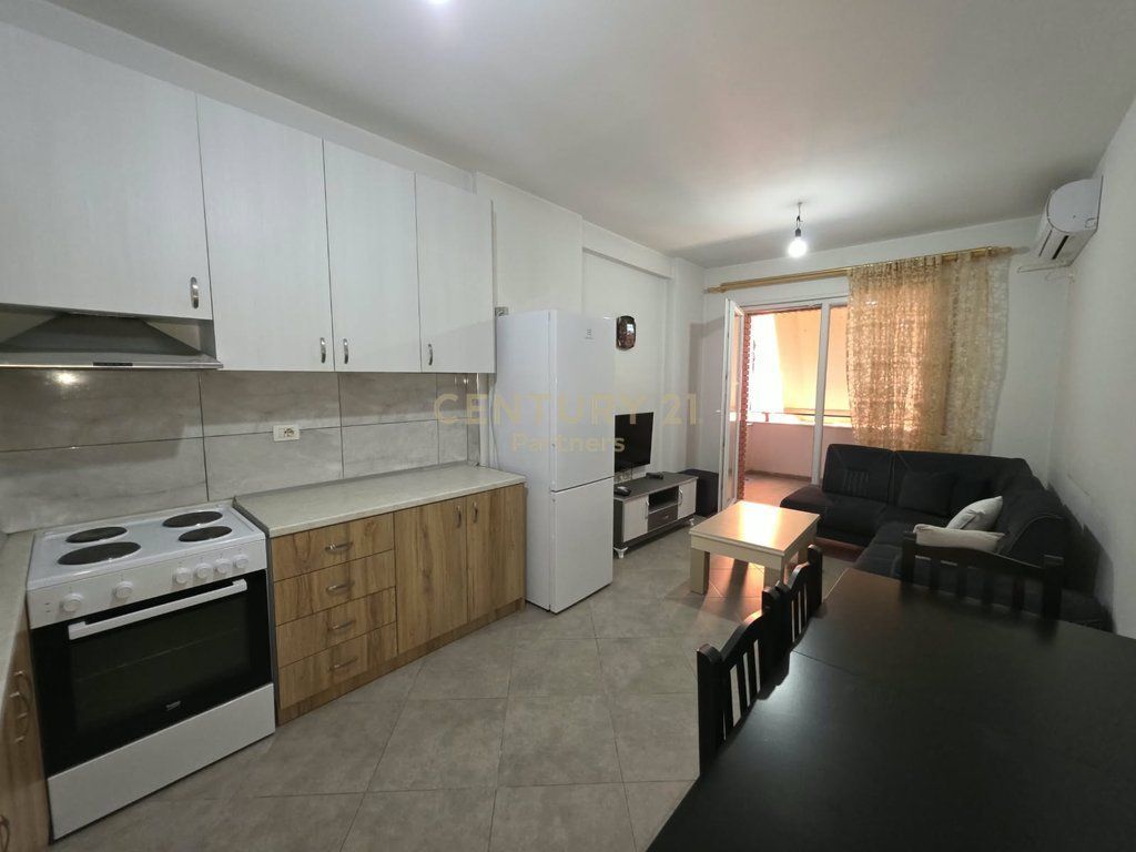 SHESIM APARTAMENT 2+1 TEK KOMPLEKSI GOLDEN PARK, PERBALL SPITALIT AMERIKAN 3