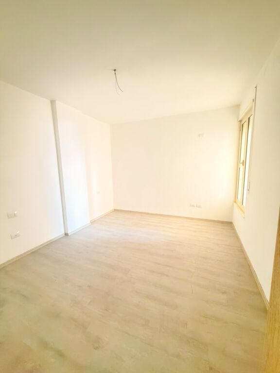 SHITET APARTAMENT 1+1 NE RRUGEN E PORTIT, DURRES