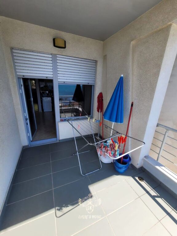 SHITET APARTAMENT 2+1+2+BALLKON ME PAMJE DETI CURRILA DURRES