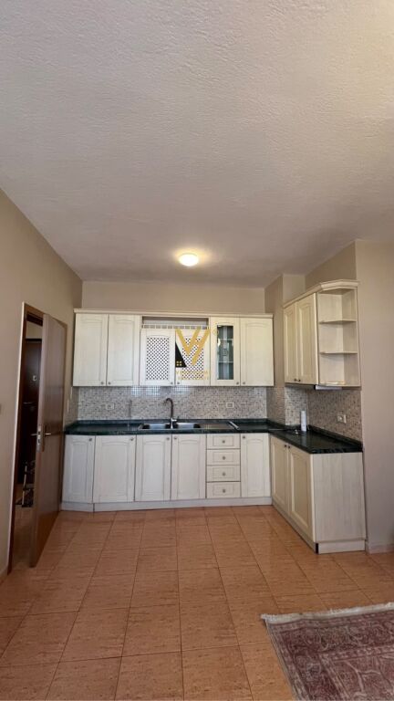 JEPET APARTAMENT 1+1 TE RRUGA FORTUZI 60.000 LEKE
