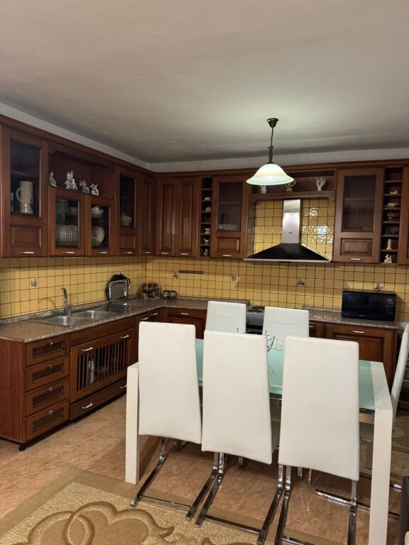 Affittasi appartamento 2+1