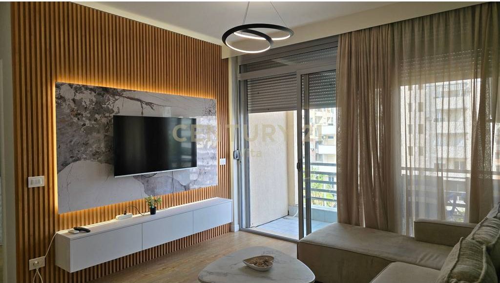 FOR RENT 1+1 APARTMENT AT THE BEACH!
