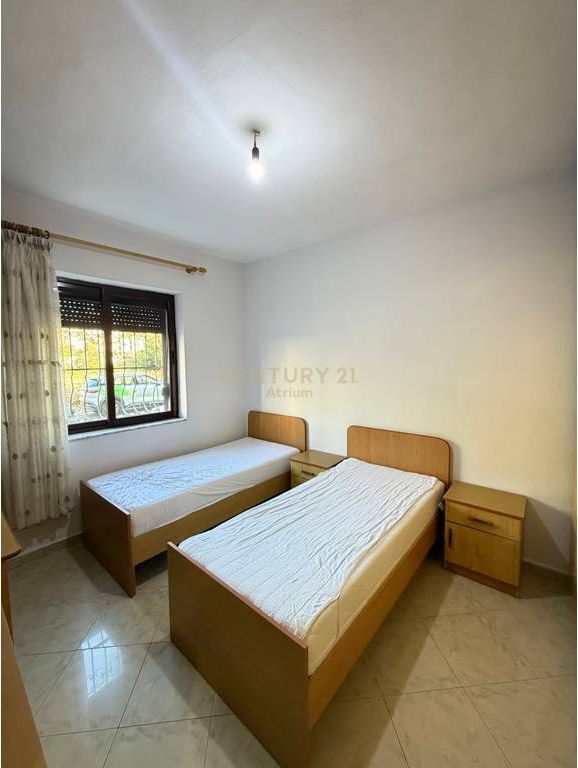 APARTAMENT 3+1 ME QIRA TEK SHKOLLA E BASHKUAR – I BOLLSHEM, KOMOD DHE IDEAL PËR FAMILJE!!