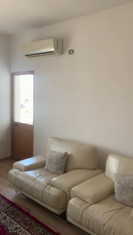 Apartment 2+1 for rent Yzberisht !