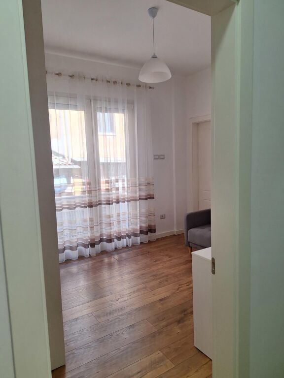 Apartament me qera 2+1+2 tualete - 📍Rruga Elbasanit, prane ambasades Amerikane