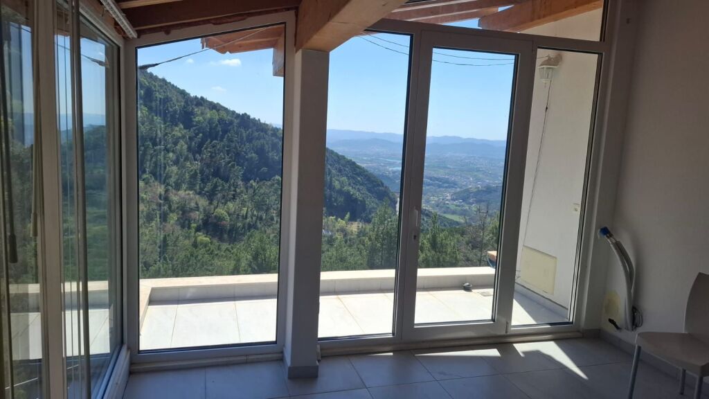 Villa &amp; Land for sale in Dajt