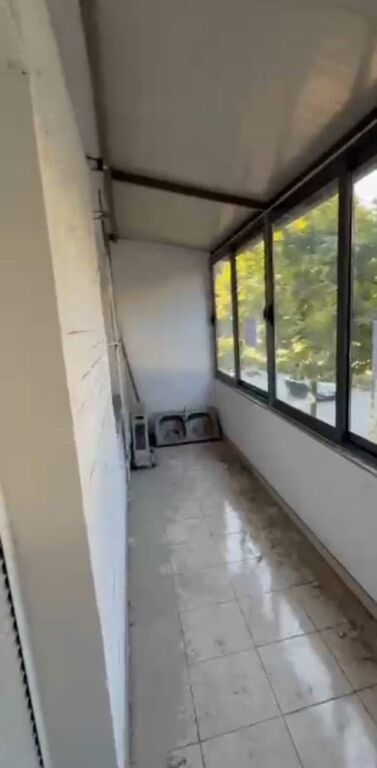 Qera | Ambjent Biznesi | Rruga Arkitekt Kasemi | 600 €/muaj