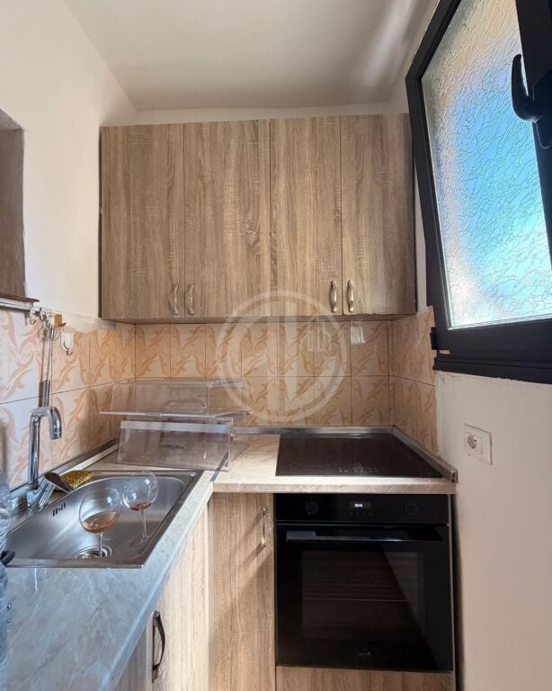 Per qira apartament 1+1  Cezma Ferres  300 euro
