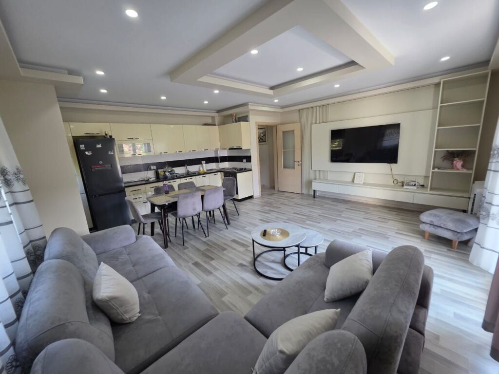 🏠 Apartment 2+1 for Rent at Xhamia, near the Botanical Garden, 500 Thousand leke per month