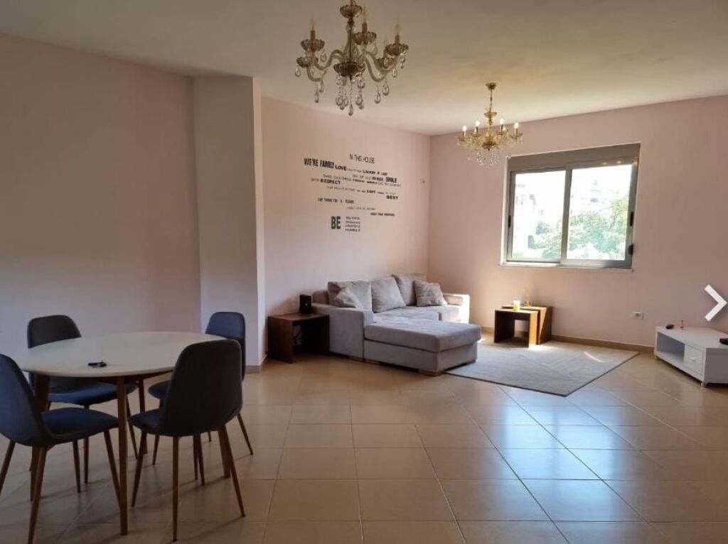 Affitto | Apartament 3 + 1 + 3 | Rruga Peti | 1000 €/mese