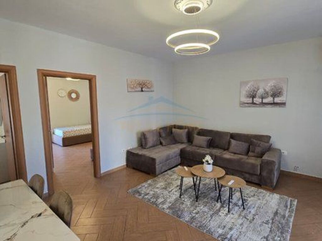 Shitet , Apartament 2+1+2 , Selvia , Tirane