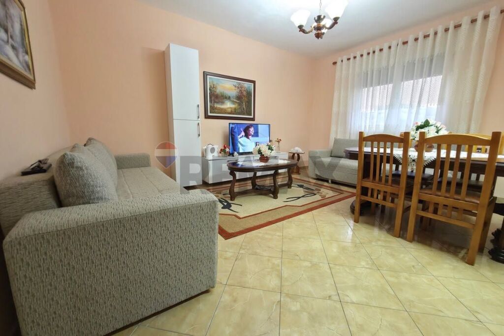 APARTAMENT PER SHITJE PROFARMA 2+1 TEK XHAMLLIKU