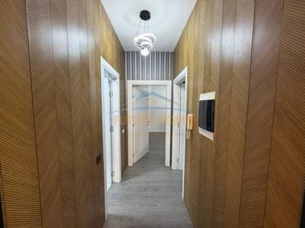 Rent, Apartment 2+1+2, Elbasanit Street, Tirana.