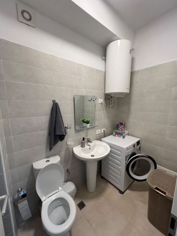 📣 QERA Apartament 2+1 Me 2 Tualete Dhe Parking 📍 Kompleksi Mangalem 21, Ali Dem ✨