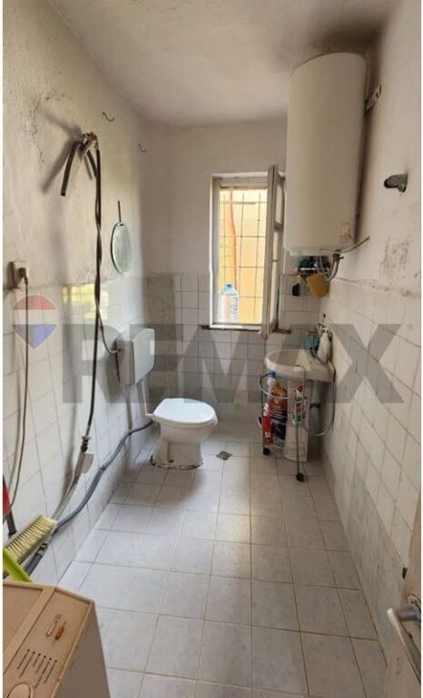 APARTAMENT PER SHITJE  1+1 RRUGA TEFTA TASHKO TIRANE