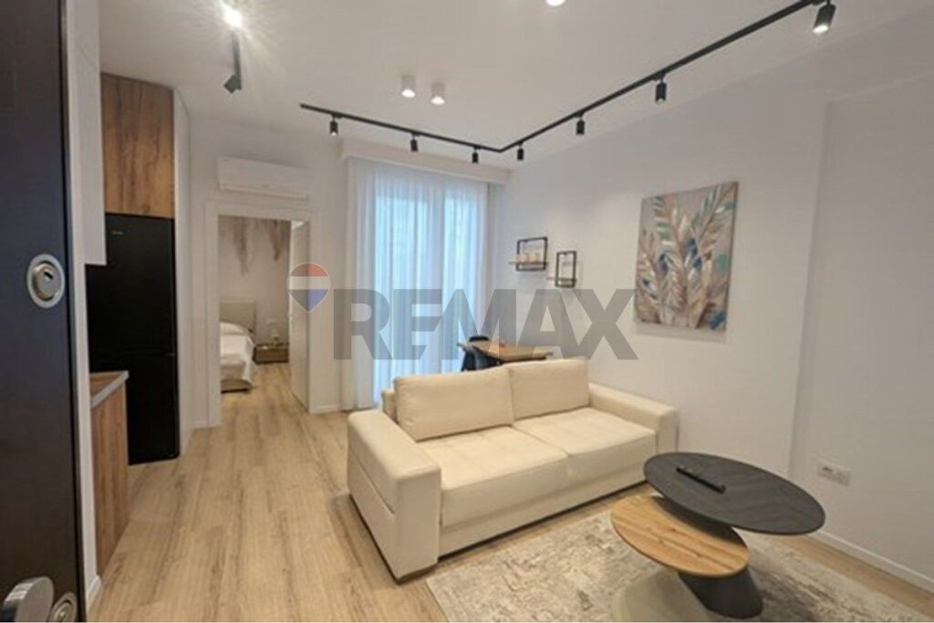 Apartament 1+1 me qera tek Kopshti Botanik
