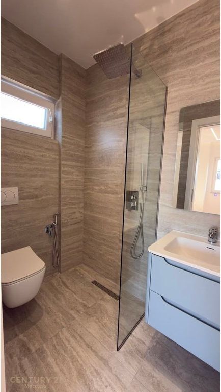 SHITET | APARTAMENT 2+1 te 21 Dhjetori |Pas ish-UET